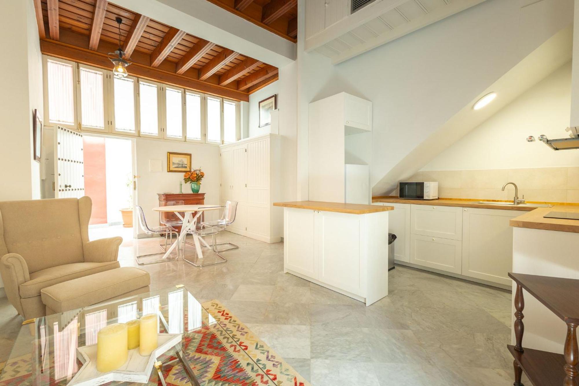 Villa Romana Kindly Apartment เซบีญา ภายนอก รูปภาพ