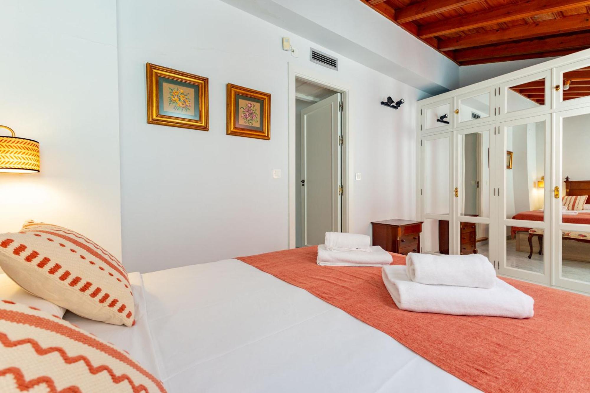 Villa Romana Kindly Apartment เซบีญา ภายนอก รูปภาพ